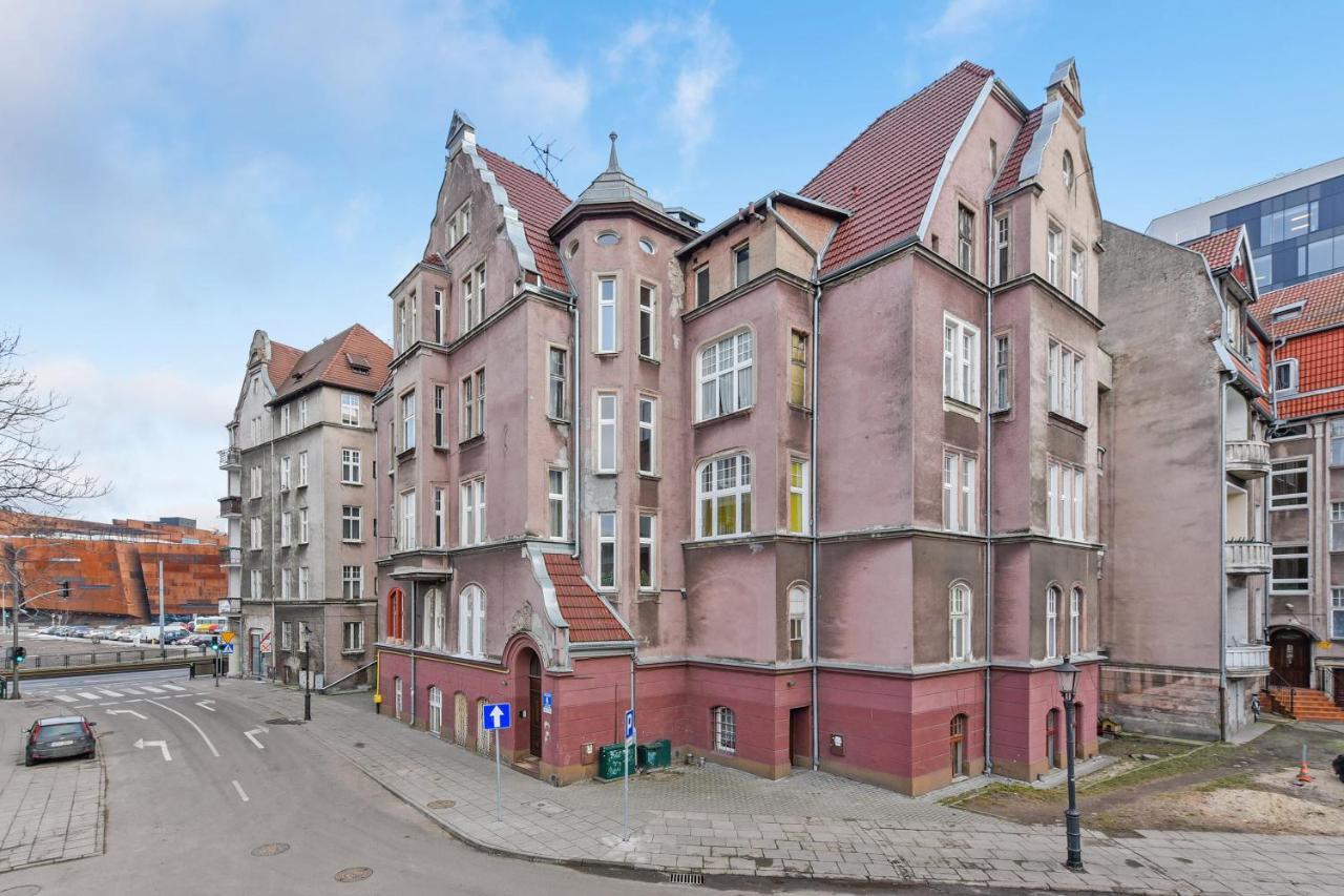 Blue Mandarin Solidarity Square Gdańsk Exteriör bild